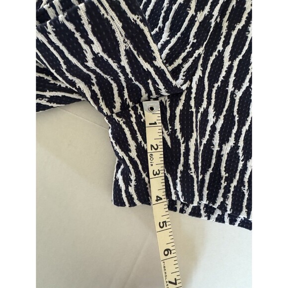 NWT Loft Textured Pattern Navy White Shorts Size 0 - Picture 9 of 10